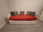 IKEA Hemnes Bedbank met 3 lades, uitklapbaar, 80x200 cm, Ophalen, 85 tot 100 cm, Zo goed als nieuw, Matras