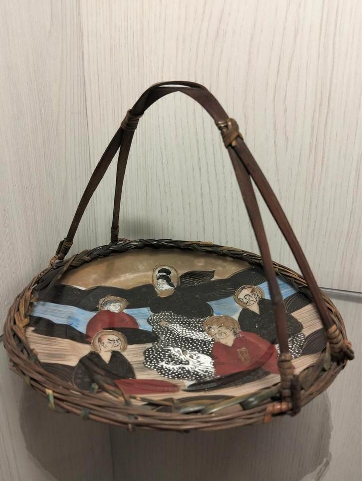 Chinees porselein bord/kom –Ming-stijl Chengua merk 19e eeuw, Antiek en Kunst, Antiek | Porselein, Ophalen of Verzenden