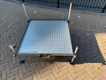 Nieuw aluminium visplateau 1mx1m beschikbaar voor biedingen