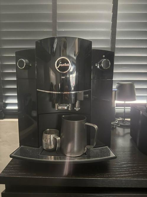 Jura D6/D60 Koffiemachine + Cool Control, Witgoed en Apparatuur, Koffiezetapparaten, Gebruikt, Koffiebonen, Koffiemachine, 2 tot 4 kopjes