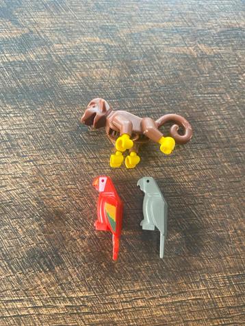 Lego Dieren: Aap en Papegaaien beschikbaar voor biedingen