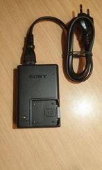 Sony BC-CSK Acculader voor NP-BK1 Batterij, Verzenden, Zo goed als nieuw, Oplaadbaar