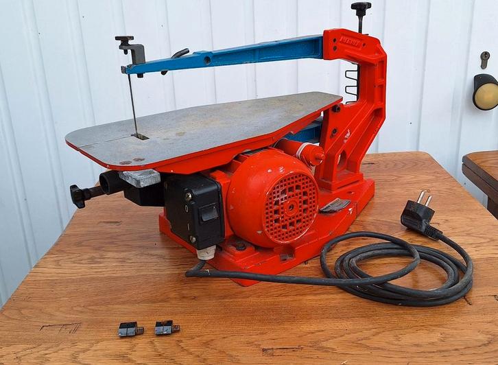 Hegner Multicut 1 figuurzaagmachine, Doe-het-zelf en Verbouw, Gereedschap | Zaagmachines, Gebruikt, Figuurzaag, Minder dan 600 watt