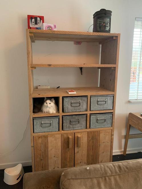 Rustiek houten kast van loods 5, Huis en Inrichting, Kasten | Dressoirs, Gebruikt, 100 tot 150 cm, 25 tot 50 cm, Met lade(s), Met deur(en)