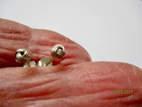 Zilveren Eeuwige Knoop oorbelletjes 4 mm. ø 925 zilver, Sieraden, Tassen en Uiterlijk, Oorbellen, Zo goed als nieuw, Knopjes of Stekers