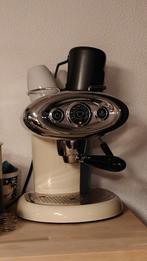 Illy iperespresso, Ophalen, Koffiemachine