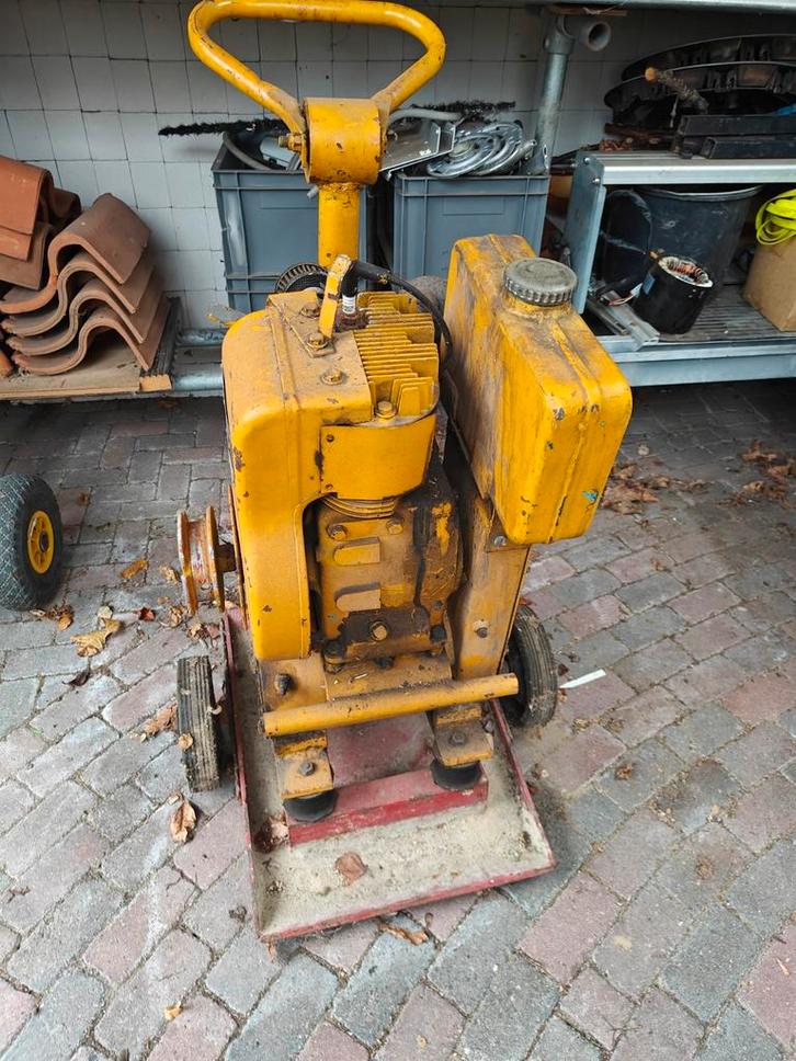 Trilplaat diesel, 1 cilinder, Doe-het-zelf en Verbouw, Gereedschap | Overige machines, Gebruikt, Ophalen