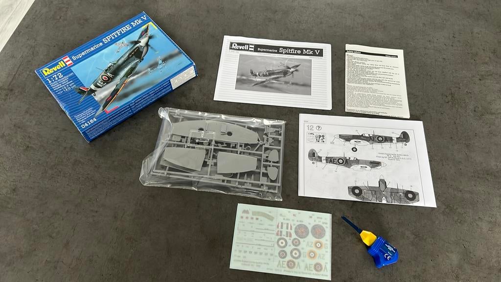 Revell Supermarine Spitfire Mk V (1:72), Ophalen of Verzenden, Zo goed als nieuw, 1:72 tot 1:144, Revell
