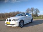 BMW 1-Serie 2.0 116I 3DR 2009 Wit Airco Stoelverwarming, Auto's, BMW, 1-Serie, 65 €/maand, 1995 cc, 4 cilinders