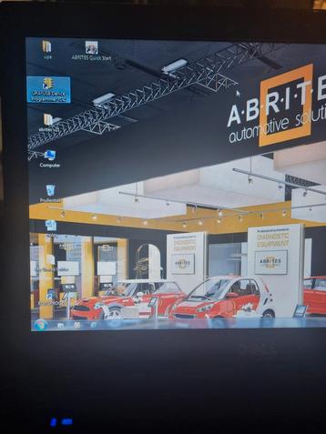 Laptop met Automotive Software - Diagnose & Programmering beschikbaar voor biedingen