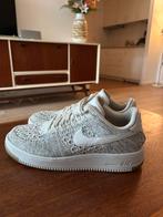 Vintage Nike air force flyknit cool grey sneakers 40,5, Kleding | Heren, Schoenen, Ophalen of Verzenden, Zo goed als nieuw, Overige kleuren