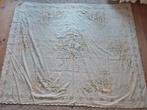 Vintage tafelkleed met bloemen 140 x 170cm, Ophalen of Verzenden, Gebruikt, Rechthoek