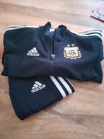 Adidas trainingspak maat 104, Kinderen en Baby's, Kinderkleding | Maat 104, Ophalen, Adidas, Zo goed als nieuw, Setje
