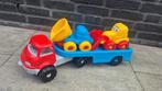 Speelgoed vrachtwagen met 2 kleine kiepwagens er bovenop, Ophalen of Verzenden, Zo goed als nieuw