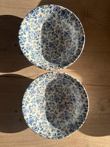 2 May Blossom Schalen - Staffordshire England beschikbaar voor biedingen