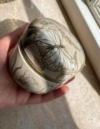 Nieuwe Handbeschilderde Creme Mini Urn Vlinder, Ophalen of Verzenden, Nieuw