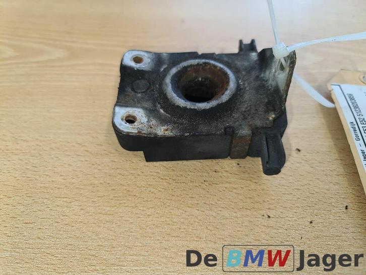 Motorkap slot onderste deel BMW E46 E39 E53 E52 51238203859, Auto-onderdelen, Klein materiaal, BMW, Gebruikt, Ophalen of Verzenden