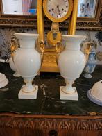 2 empire stijl zwanenhals vazen porcelaine baudour Cerabel, Antiek en Kunst, Antiek | Vazen, Ophalen of Verzenden