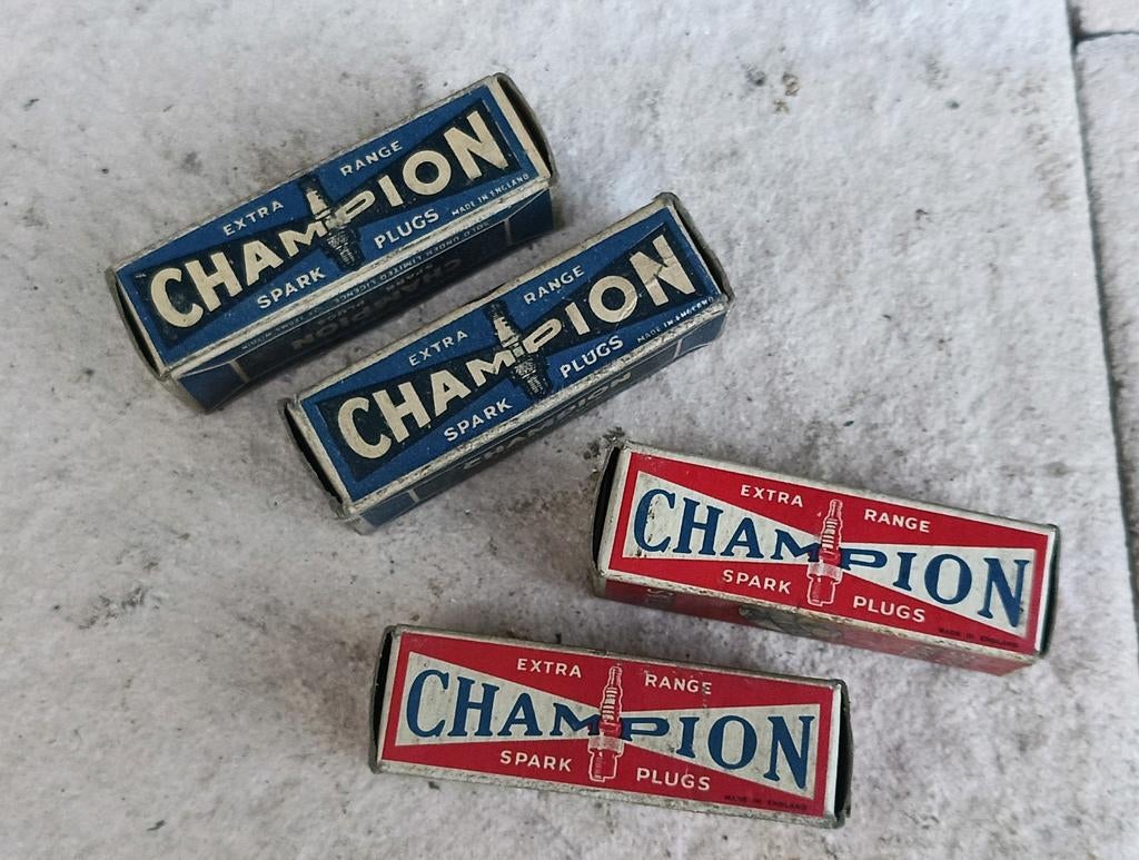 nos CHAMPION bougies, Verzamelen, ., Nieuw, Ophalen of Verzenden, .