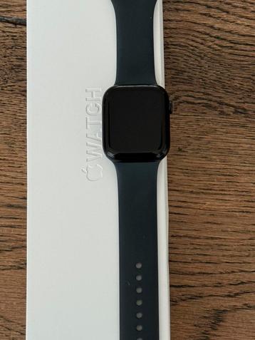 Apple Watch Series 9 – 45mm – Midnight – GPS beschikbaar voor biedingen