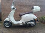 Vespa Primavera 2014 Bianco 544 NIEUWSTAAT !! 4591 km ! GEEL, Fietsen en Brommers, Scooters | Vespa, Ophalen, Overige modellen
