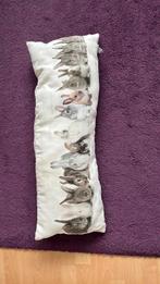 langwerpig kussen met konijnen, Ophalen, Zo goed als nieuw, Vierkant