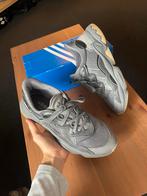 Adidas Ozweego, Ophalen of Verzenden, Zo goed als nieuw, Schoenen