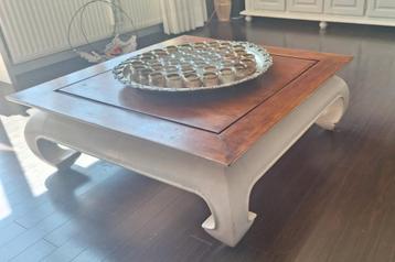 Opium tafel 110x110 hout wit/bruin  beschikbaar voor biedingen