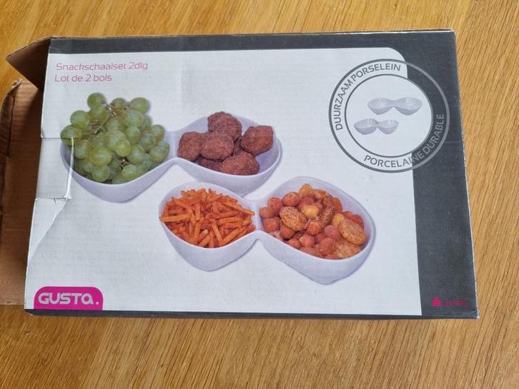 GUSTA Snackschaal set, 2-delig, nieuw, porselein, Huis en Inrichting, Keuken | Servies, Nieuw, Schaal of Schalen, Overige stijlen