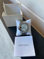 Diesel DZ1110 Horloge, Ophalen of Verzenden, Zo goed als nieuw, Waterdicht, Grijs