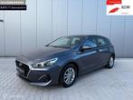 Hyundai I30 1.4 LEVEL 3 |Stoelverw|Camera|Dealer onderh., Voorwielaandrijving, 450 kg, Gebruikt, Zwart