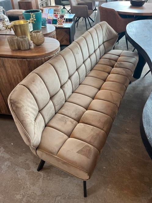 Magazijn leegverkoop eetbank hotelchique velvetstof beige, Huis en Inrichting, Stoelen, Nieuw, Drie, Metaal, Stof, Overige kleuren