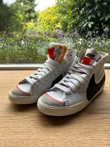 Nike schoenen maat 40 beschikbaar voor biedingen