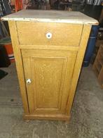 Oud nachtkastje, Huis en Inrichting, Slaapkamer | Nachtkastjes, Ophalen, Gebruikt, Minder dan 45 cm, 70 cm of meer
