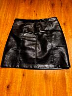 Zwart leren rokje - Maat S, Kleding | Dames, Ophalen, Zwart, Zo goed als nieuw, Maat 36 (S)