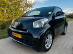 Toyota IQ 1.0 CVT AIRCO | AUTOMAAT | LEDER | NIEUWE APK!, Auto's, Zwart, 4 stoelen, Bedrijf, 3 cilinders