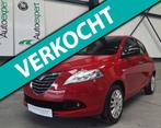 Lancia Ypsilon 1.2 "NERO ROSSO" - AIRCO / 1E EIGENARESSE ! /, Voorwielaandrijving, Gebruikt, 4 cilinders, 4 stoelen