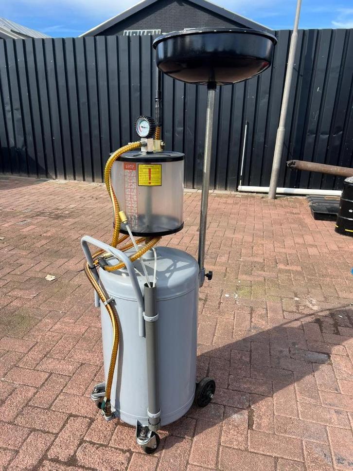 Olieopvangbak - Olie afzuigapparaat - Olie aftaptank - 60l, Auto diversen, Autogereedschap, Zo goed als nieuw, Ophalen