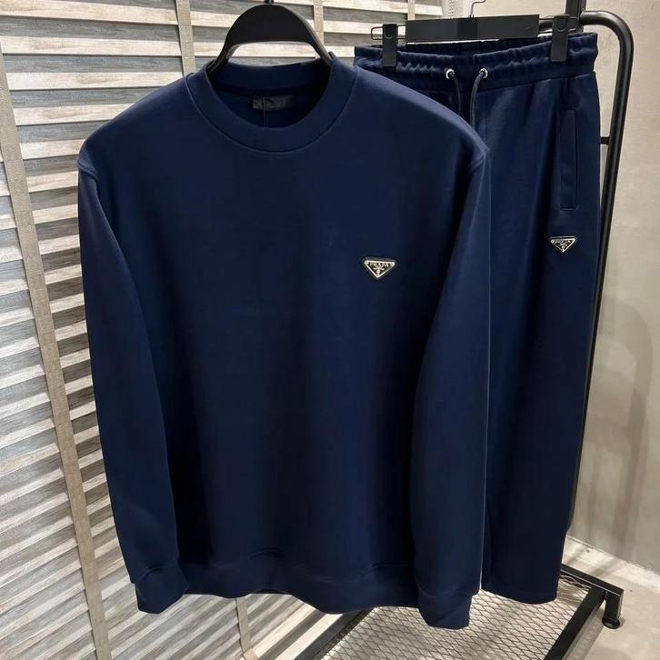 Prada Trainingspak, Kleding | Heren, Heren-kledingpakketten, Zo goed als nieuw, Ophalen of Verzenden