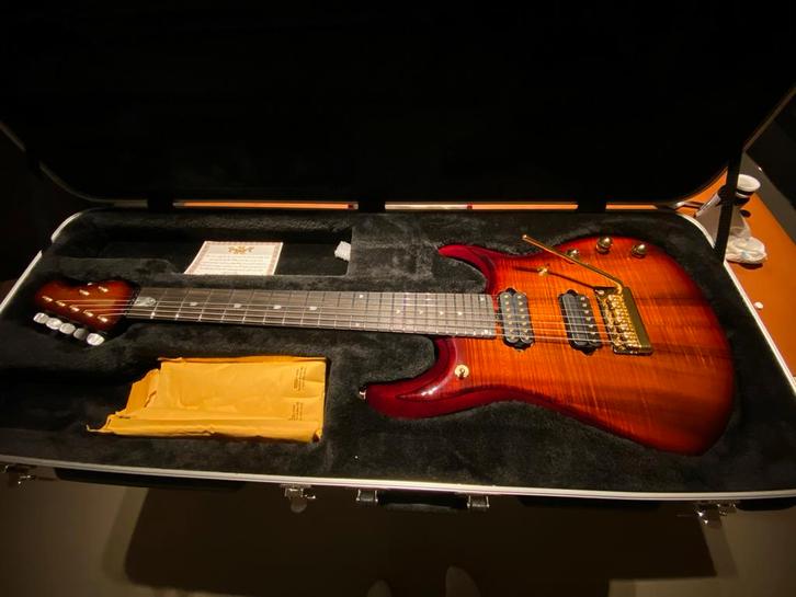 Music Man BFR JP7 Koa - Nieuwstaat!, Muziek en Instrumenten, Snaarinstrumenten | Gitaren | Elektrisch, Zo goed als nieuw, Solid body