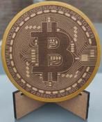 Houten decoratieve bitcoin munt op standaard - 10 cm, Ophalen of Verzenden