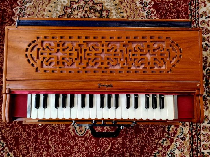 Harmonium Indiase Scalechanger met garantie!!, Muziek en Instrumenten, Orgels, Zo goed als nieuw, Harmonium, 3 klavieren, Ophalen