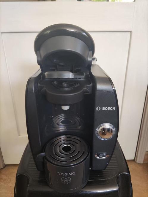 Tassimo Fidelia Koffiezetapparaat, Witgoed en Apparatuur, Koffiezetapparaten, Zo goed als nieuw, Koffiepads en cups, Koffiemachine