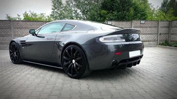 Voorlip sideskirt spoiler achterlip Aston Martin V8 Vantage beschikbaar voor biedingen