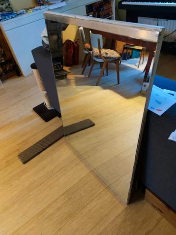 Sliegel 80 cm x 107 cm beschikbaar voor biedingen