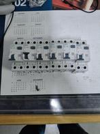 Zekering met aardlek automaat c16 300mA nieuw, Doe-het-zelf en Verbouw, Elektra en Kabels, Ophalen of Verzenden, Nieuw, Overige typen