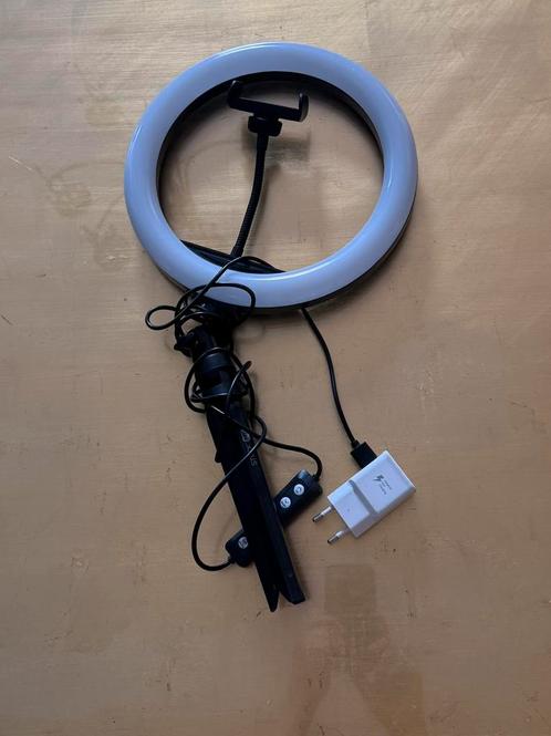 Kleine Ringlamp met Statief en Telefoonhouder – €15, Audio, Tv en Foto, Fotografie | Fotostudio en Toebehoren, Nieuw, Overige typen