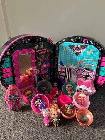 L.O.L. / LOL / koffer kledingboetiek en poppetjes beschikbaar voor biedingen