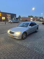 Mercedes-Benz C-Klasse 2.6 C240 Sedan AUT 2003 Grijs, Auto's, Mercedes-Benz, Automaat, Achterwielaandrijving, Zwart, 2597 cc