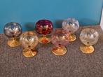 Vintage/Retro 6 gekleurde Parelmoer glaasjes op goud voetje, Antiek en Kunst, Antiek | Glas en Kristal, Ophalen of Verzenden